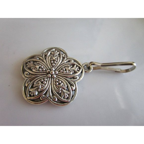 Silver tone carved flower daisy charm for zipper pull jackets purse flower charm - Picture 2 of 5